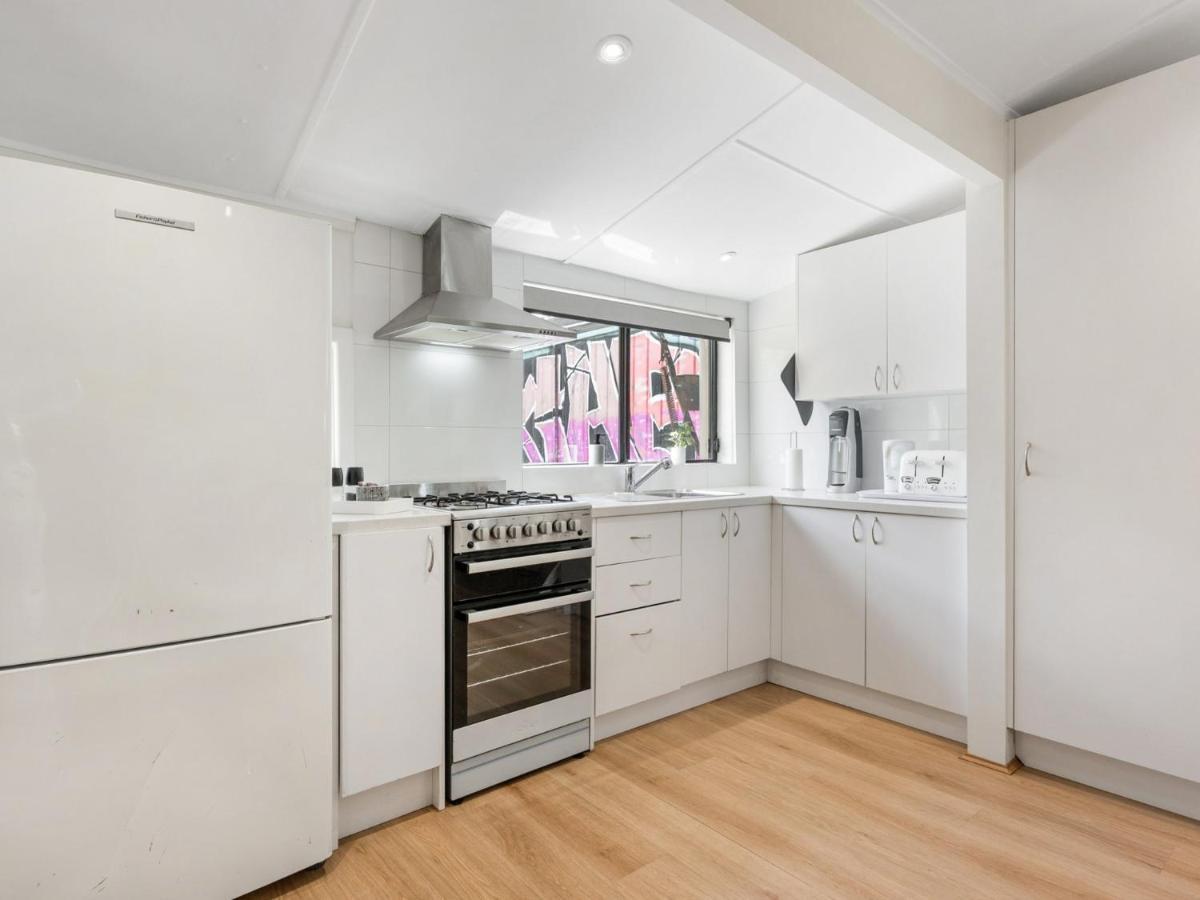 멜번 Walk To The Mcg & Aami Park - Free Late Checkout - Great Location & Backyard 빌라 외부 사진
